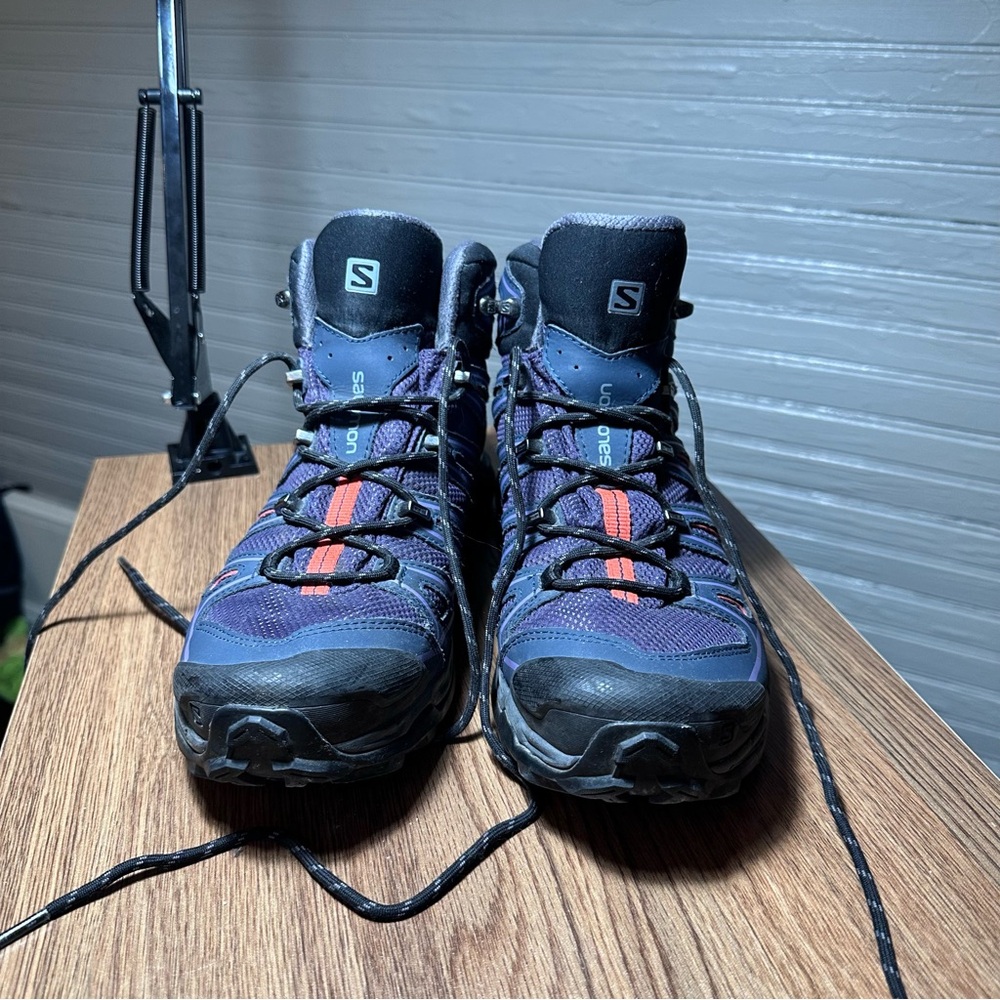 EUC Salomon X Ultra 3 Mid GTX Hiking Boots w Brooks Insoles—Purple & Black US 10 - Picture 11 of 12